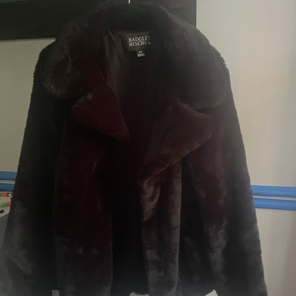 Like new Badgley Mischka Faux Fur Black short coat medium - Picture 5 of 5